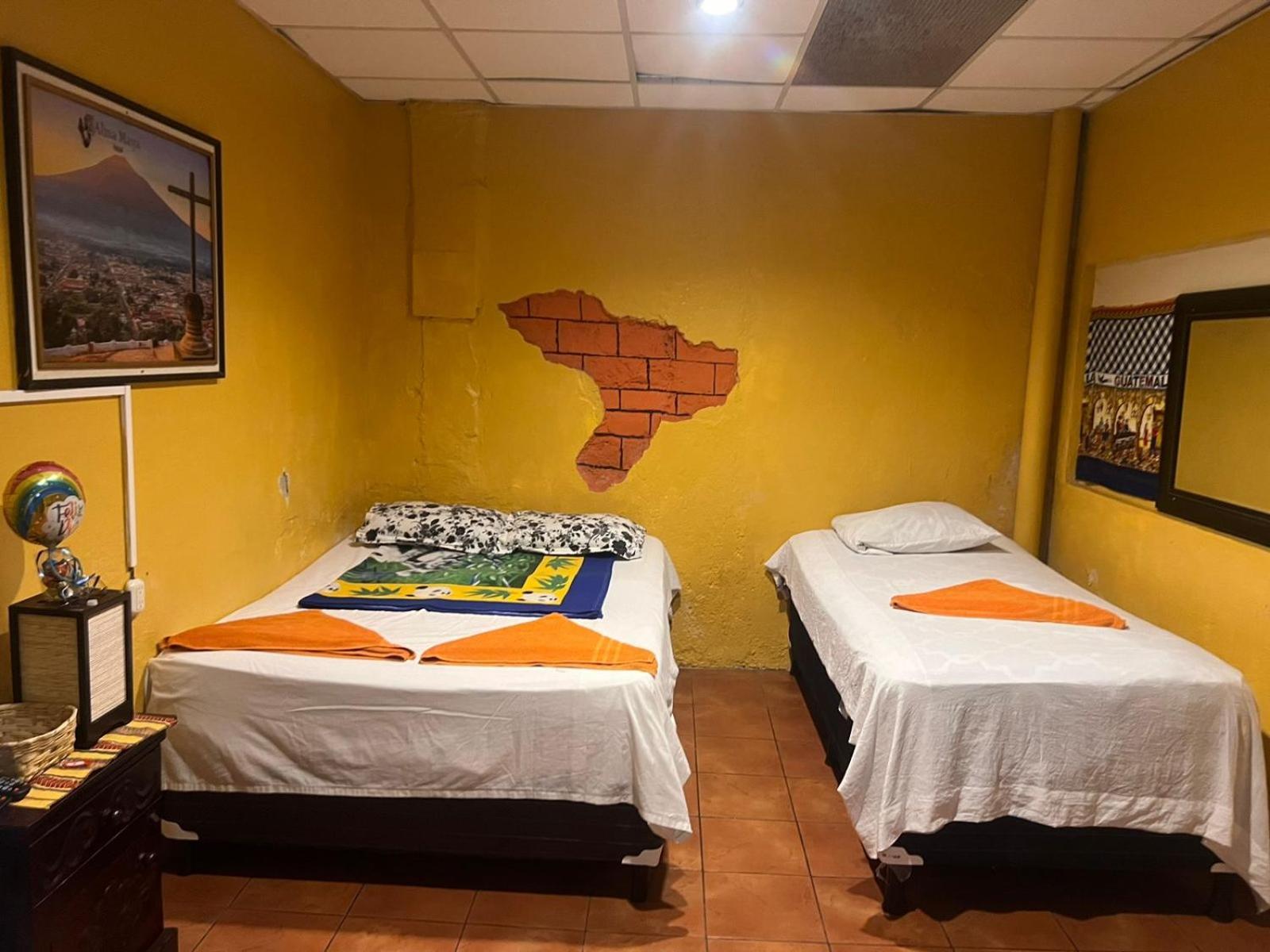 Hotel Alma Maya Antigua ภายนอก รูปภาพ