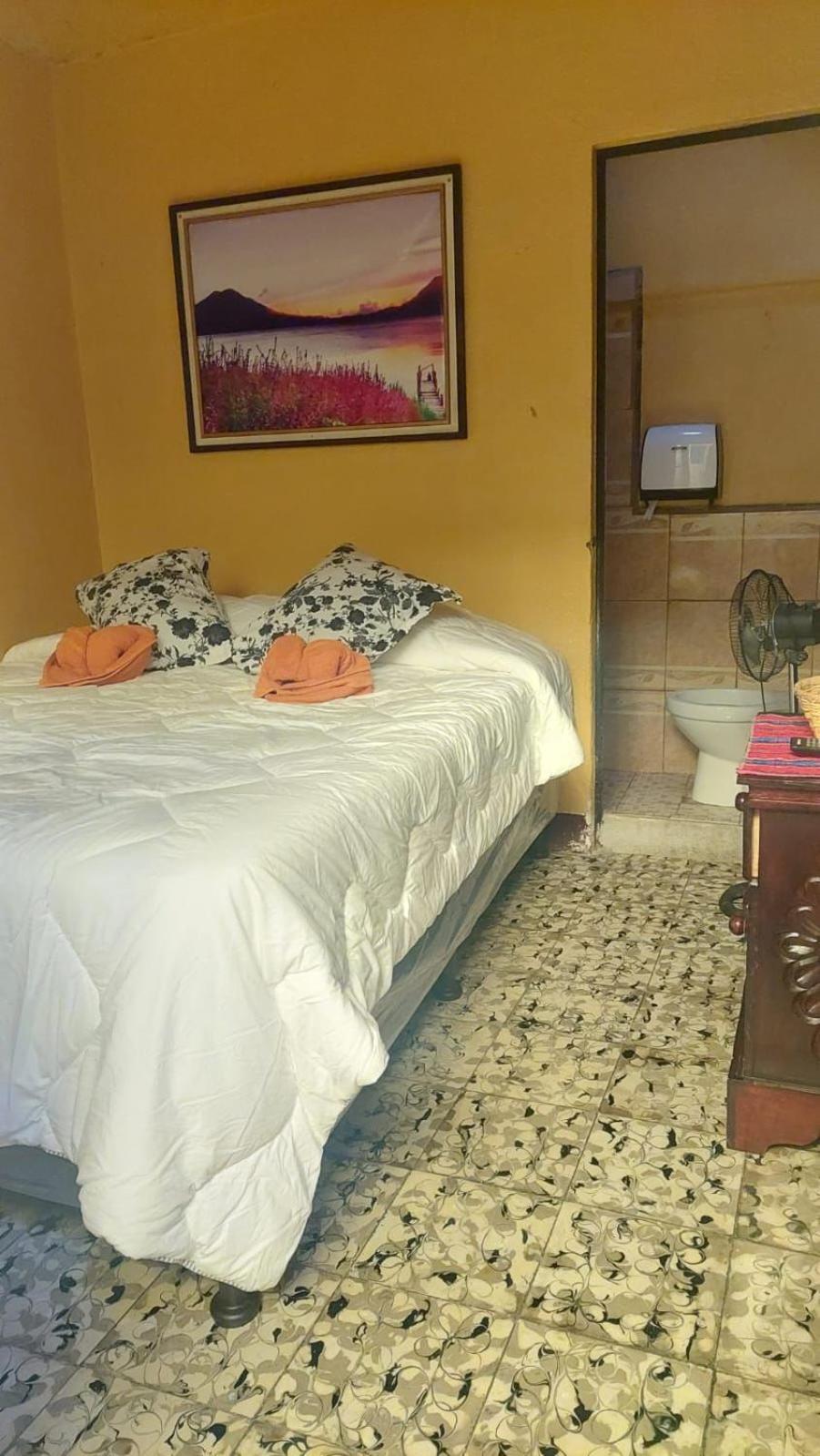 Hotel Alma Maya Antigua ภายนอก รูปภาพ