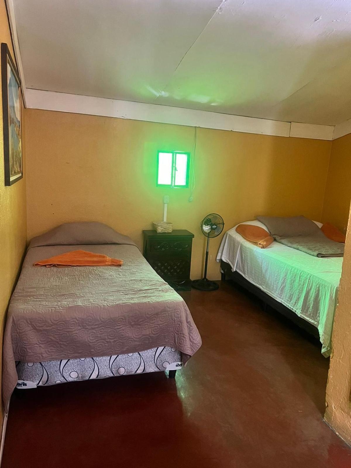 Hotel Alma Maya Antigua ภายนอก รูปภาพ