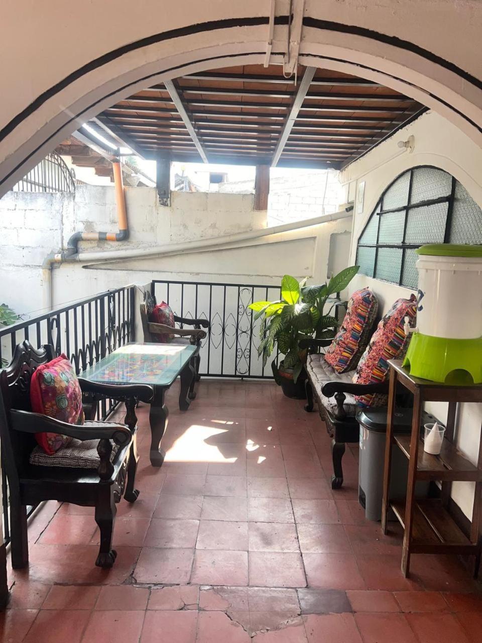 Hotel Alma Maya Antigua ภายนอก รูปภาพ