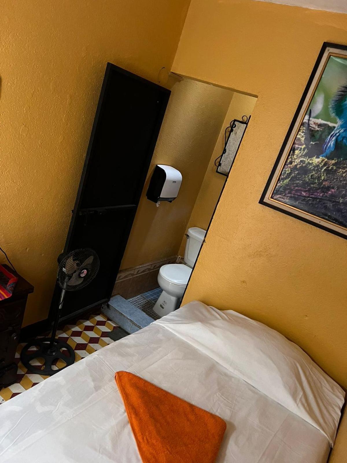 Hotel Alma Maya Antigua ภายนอก รูปภาพ