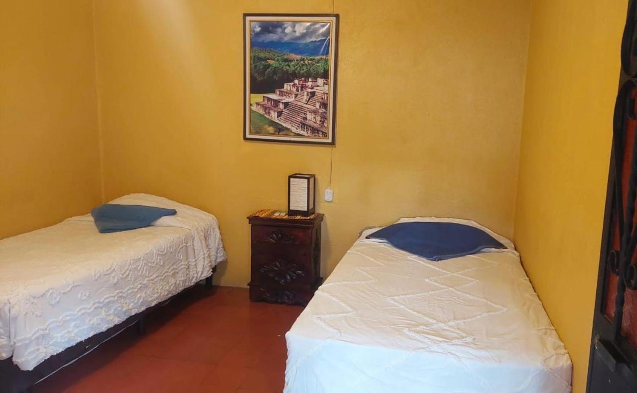 Hotel Alma Maya Antigua ภายนอก รูปภาพ