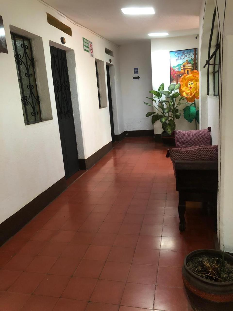 Hotel Alma Maya Antigua ภายนอก รูปภาพ