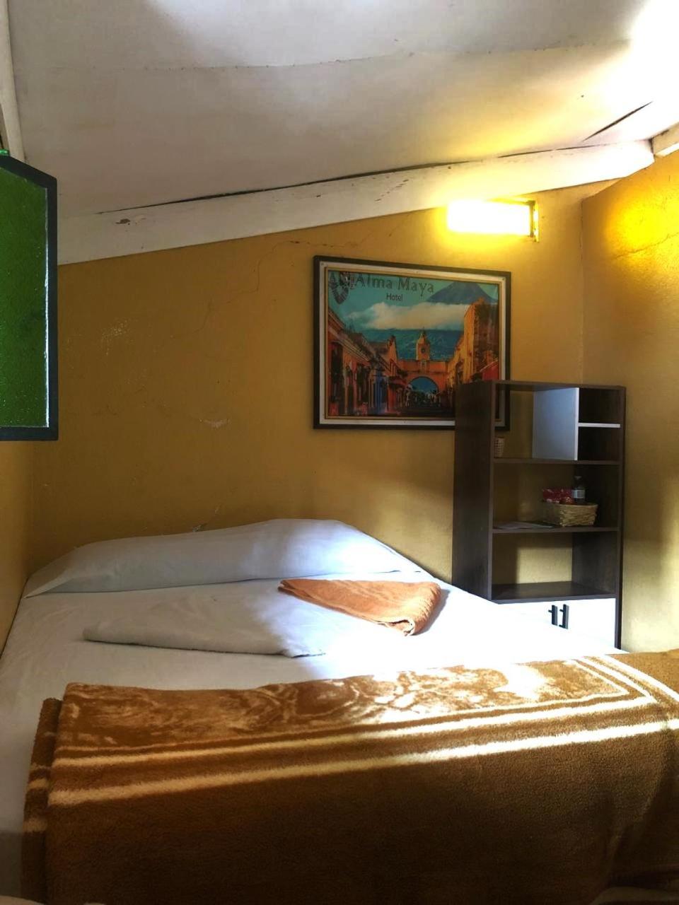 Hotel Alma Maya Antigua ภายนอก รูปภาพ
